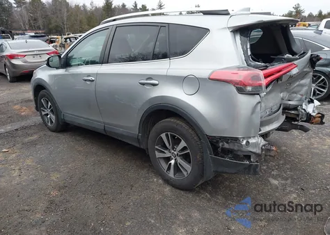 2016 Toyota Rav4 Xle z USA, uszkodzony, nr VIN 2T3RFREV5GW504113
